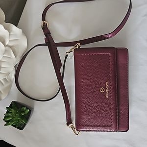 Michael Kors Jet Set Crossbody